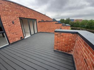 Photo 19- click for photo gallery